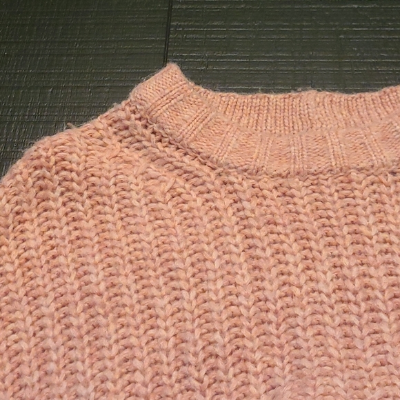 American Eagle Sweater - Picture 6 of 10